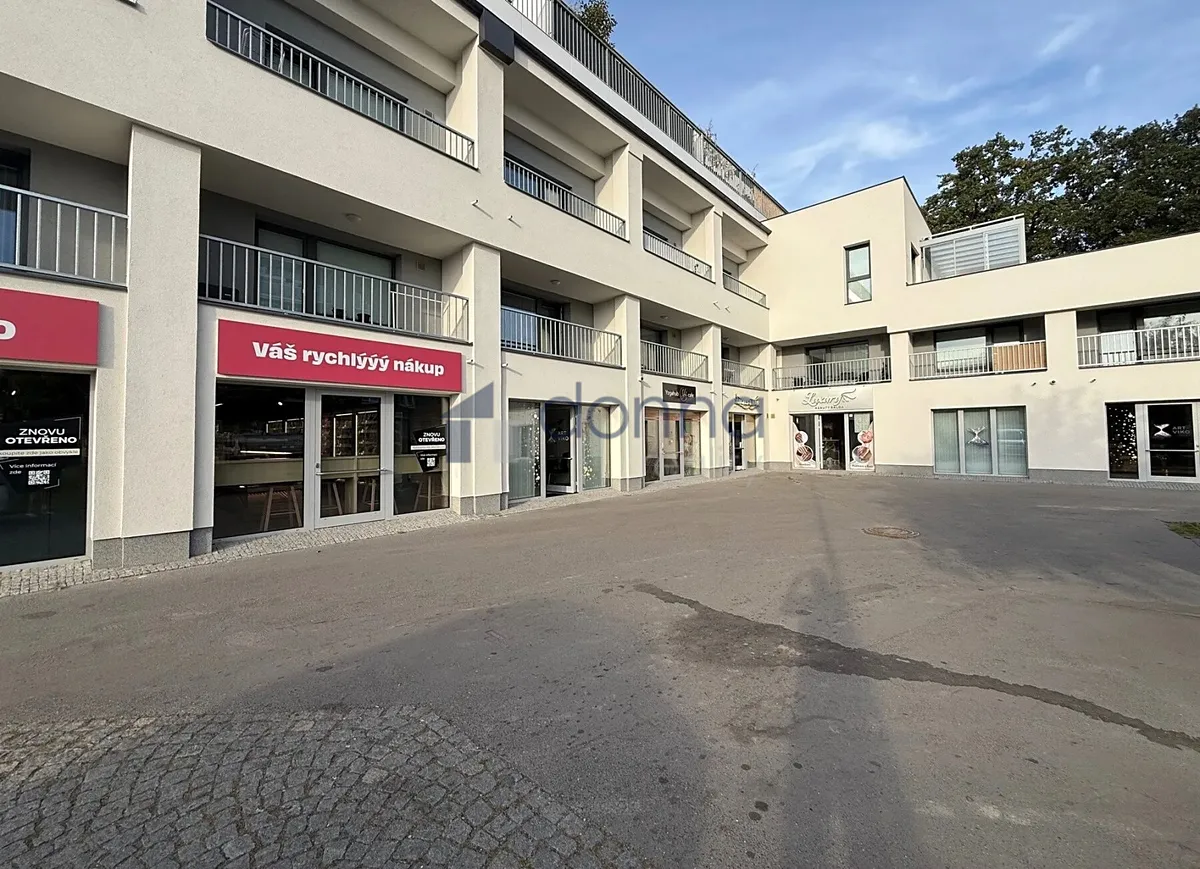 Pronájem obchodního prostoru 70 m²